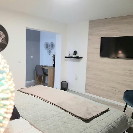 Rooms Vanteo Korenica Eksteriør billede
