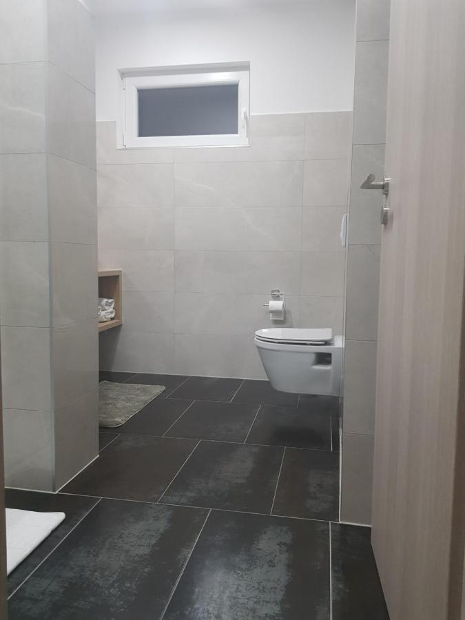 Rooms Vanteo Korenica Eksteriør billede