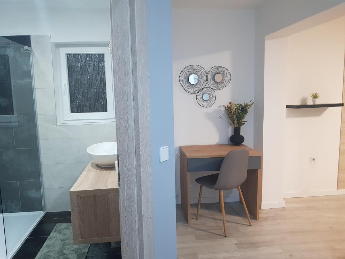 Rooms Vanteo Korenica Eksteriør billede