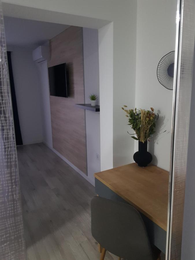Rooms Vanteo Korenica Eksteriør billede